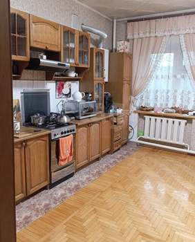 Дом 300м², 2-этажный, участок 8 сот.