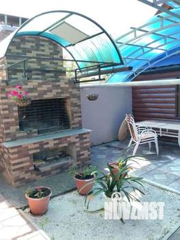 Коттедж 200м², 2-этажный, участок 4 сот.