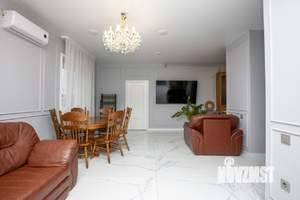 Коттедж 115м², 2-этажный, участок 5 сот.