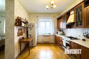 Дом 319м², 2-этажный, участок 17 сот.