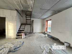 Таунхаус 180м², 3-этажный, участок 11 сот.