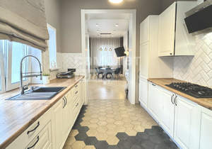 Дом 215м², 2-этажный, участок 6 сот.