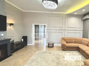 Коттедж 215м², 2-этажный, участок 6 сот.