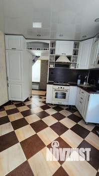 Дом 100м², 2-этажный, участок 3 сот.