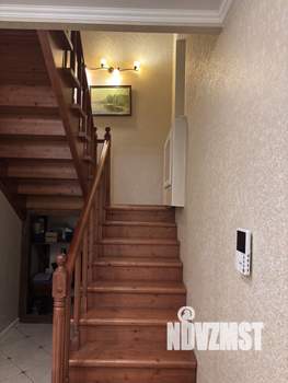 Дом 190м², 2-этажный, участок 5 сот.