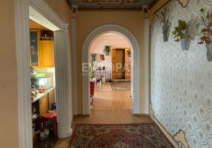 Дом 602м², 3-этажный, участок 12 сот.