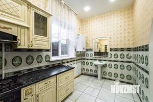 Дом 199м², 2-этажный, участок 4 сот.