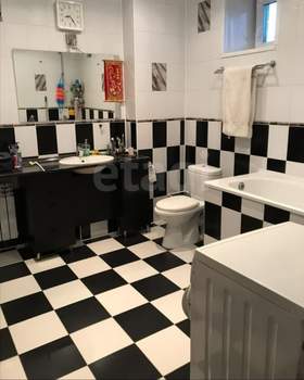 Дом 184м², 2-этажный, участок 7 сот.