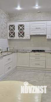 Коттедж 304м², 2-этажный, участок 6 сот.