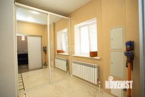 Дом 237м², 2-этажный, участок 8 сот.