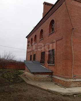 Дом 300м², 2-этажный, участок 8 сот.