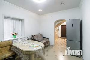 Дом 141м², 2-этажный, участок 4 сот.