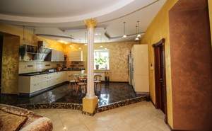 Дом 378м², 2-этажный, участок 13 сот.