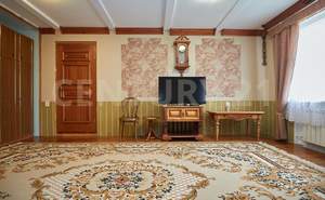 Дом 294м², 4-этажный, участок 9 сот.