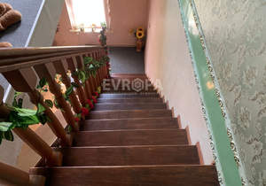 Дом 602м², 3-этажный, участок 12 сот.