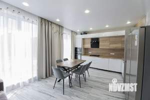 Дом 120м², 2-этажный, участок 3 сот.