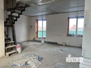 Таунхаус 180м², 3-этажный, участок 11 сот.