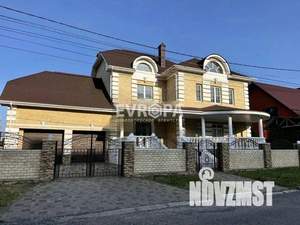 Дом 740м², 3-этажный, участок 8 сот.