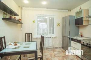 Дом 144м², 3-этажный, участок 13 сот.