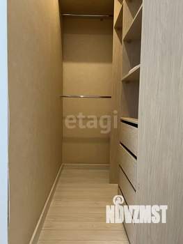 Дом 237м², 2-этажный, участок 8 сот.