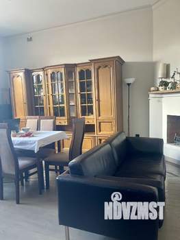 Коттедж 300м&sup2;, 1-этажный, на длительный срок, 