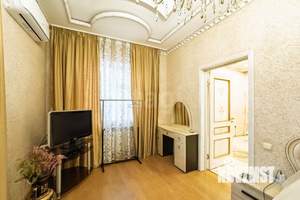 Дом 366м&sup2;, 2-этажный, на длительный срок, 