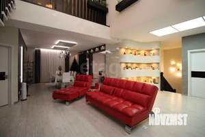 Дом 400м&sup2;, 2-этажный, на длительный срок, 