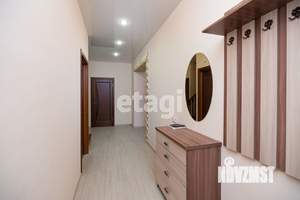 Дом 200м&sup2;, 2-этажный, на длительный срок, 