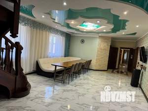 Дом 300м&sup2;, 2-этажный, посуточно, 