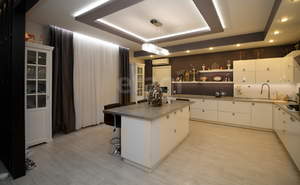 Дом 400м&sup2;, 2-этажный, на длительный срок, 