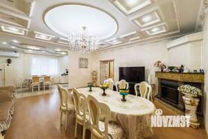 Дом 366м&sup2;, 2-этажный, на длительный срок, 