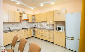 Дом 200м², 2-этажный, на длительный срок, 