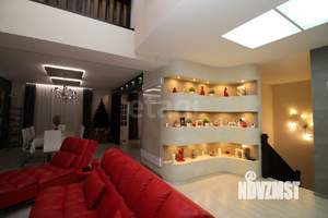 Дом 400м&sup2;, 2-этажный, на длительный срок, 