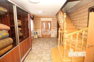 Дом 200м², 2-этажный, на длительный срок, 