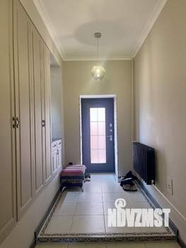 Коттедж 300м&sup2;, 1-этажный, на длительный срок, 