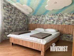 Дом 300м&sup2;, 2-этажный, посуточно, 