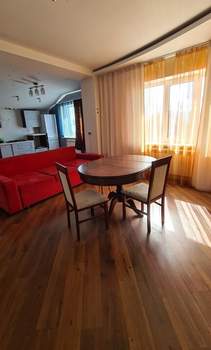Дом 150м², 3-этажный, на длительный срок, 