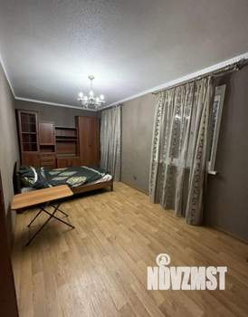 Дом 300м&sup2;, 3-этажный, посуточно, 