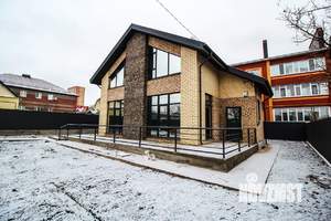 Дом 180м², 2-этажный, участок 6 сот.  