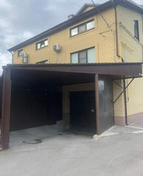 Дом 184м², 3-этажный, участок 3 сот.  