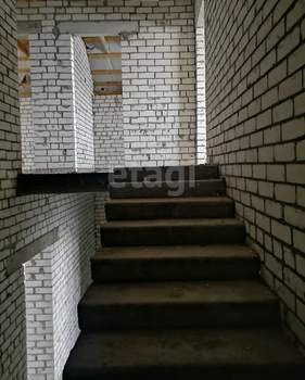 Дом 218м², 3-этажный, участок 12 сот.  