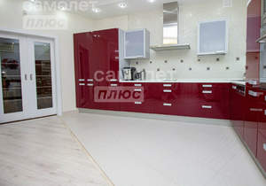 Дом 285м&sup2;, 2-этажный, участок 9 сот.  