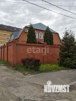 Дом 392м², 3-этажный, участок 10 сот.  