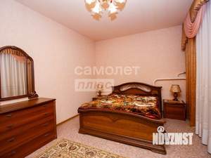Коттедж 348м², 2-этажный, участок 6 сот.  