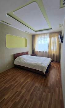 Дом 342м&sup2;, 4-этажный, участок 6 сот.  