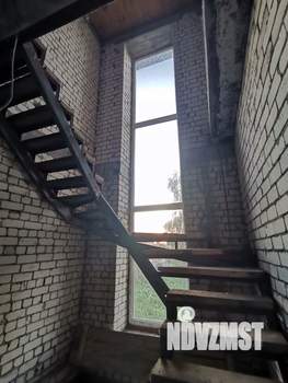 Коттедж 414м&sup2;, 3-этажный, участок 10 сот.  