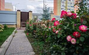 Дом 220м², 2-этажный, участок 9 сот.  