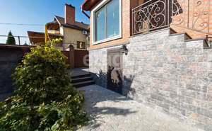 Дом 238м&sup2;, 2-этажный, участок 6 сот.  