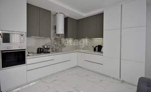Дом 276м², 3-этажный, участок 6 сот.  