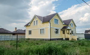 Дом 200м², 2-этажный, участок 6 сот.  